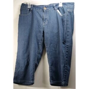 Womens Baccini Cropped Jeans Size 14 77% Cotton 22% Polyester 1%Spandex Mid Rise